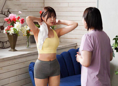 được em xinh gái bú cu cho